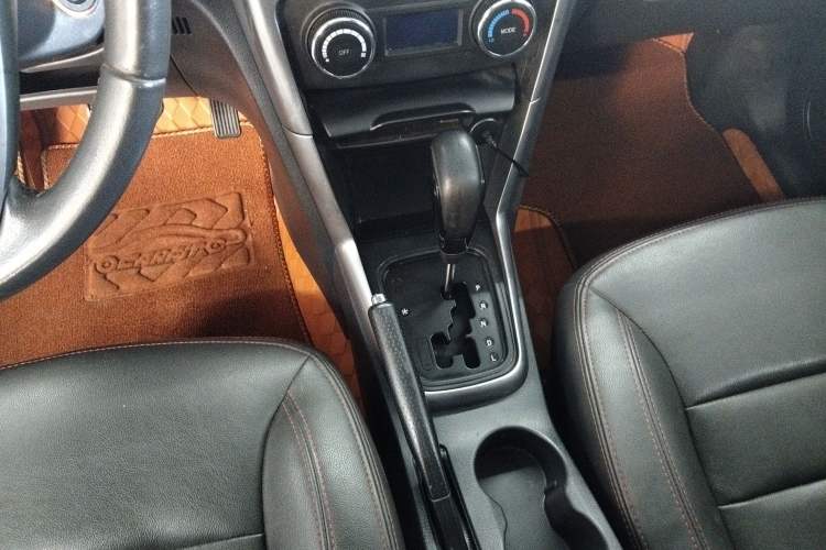 Used Chery Tiggo 3 2015 1.6L CVT ZhiShang Sport Edition Gear Lever