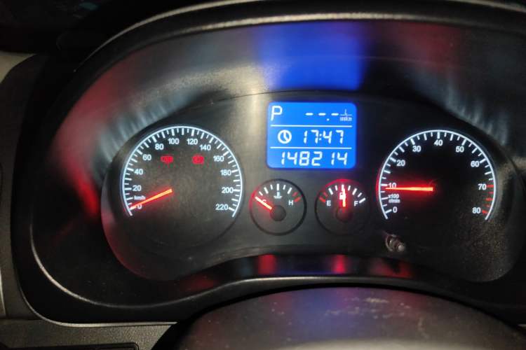 Used Chery Tiggo 3 2015 1.6L CVT ZhiShang Sport Edition Instrument Cluster