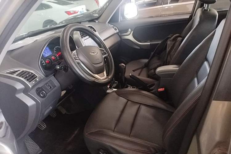Used Chery Tiggo 3 2015 1.6L Manual Zhishang Sport Edition Left Front Seat