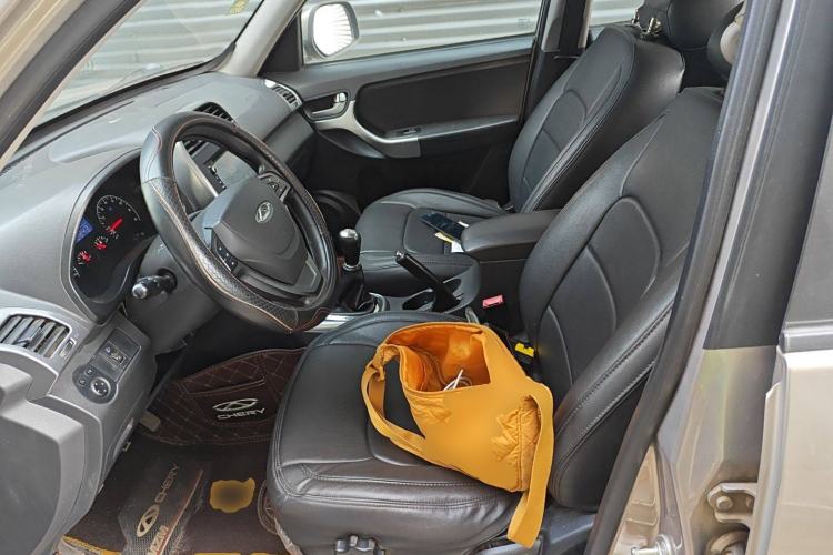 Used Chery Tiggo 3 2015 1.6L Manual Fashion Sport Edition Left Front Seat