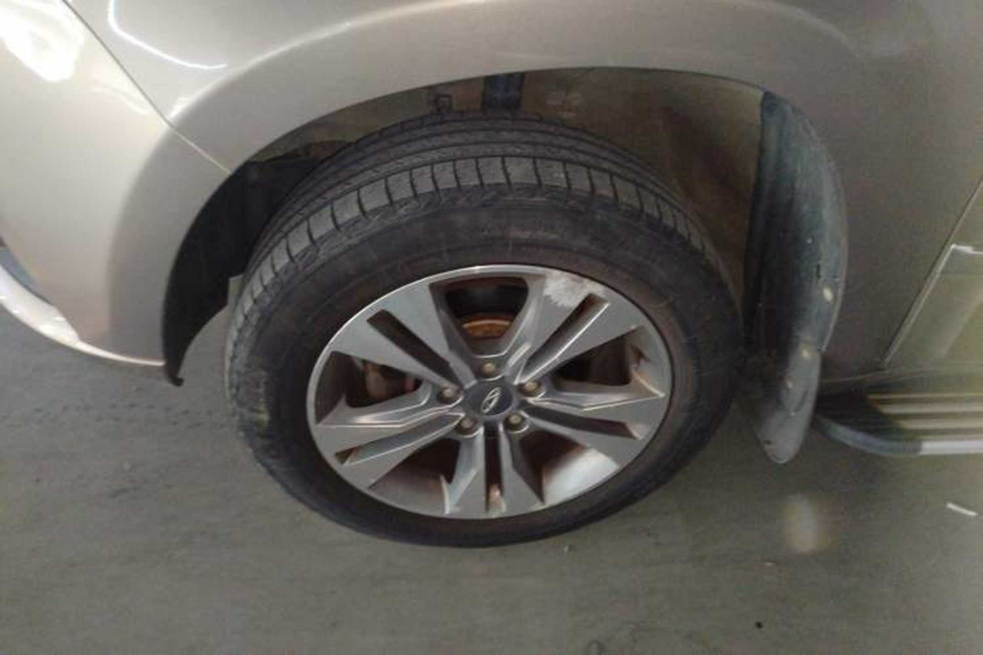 Used Chery Tiggo 3 2015 1.6L Manual Zhishang Commemorative Edition Left Front Wheel Hub