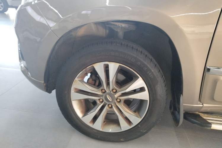 Used Chery Tiggo 3 2015 1.6L CVT ZhiShang Sport Edition Left Front Wheel Hub