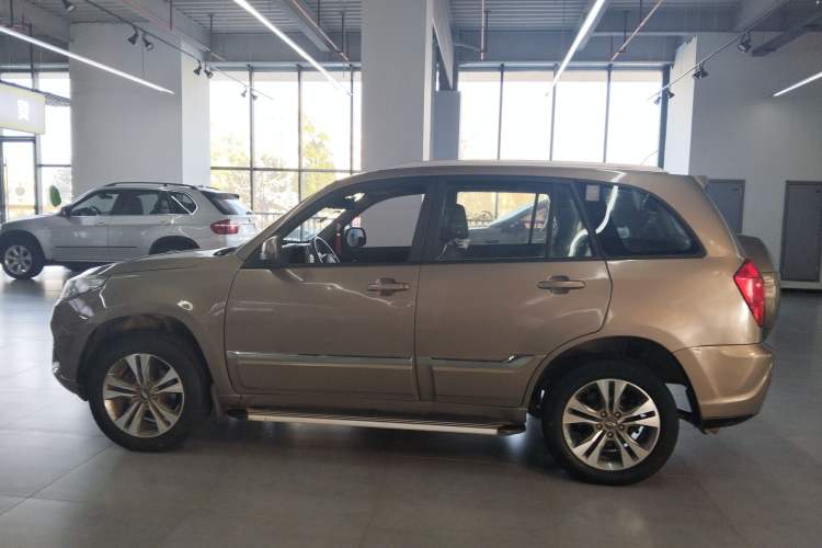 Used Chery Tiggo 3 2015 1.6L CVT ZhiShang Sport Edition Left Side