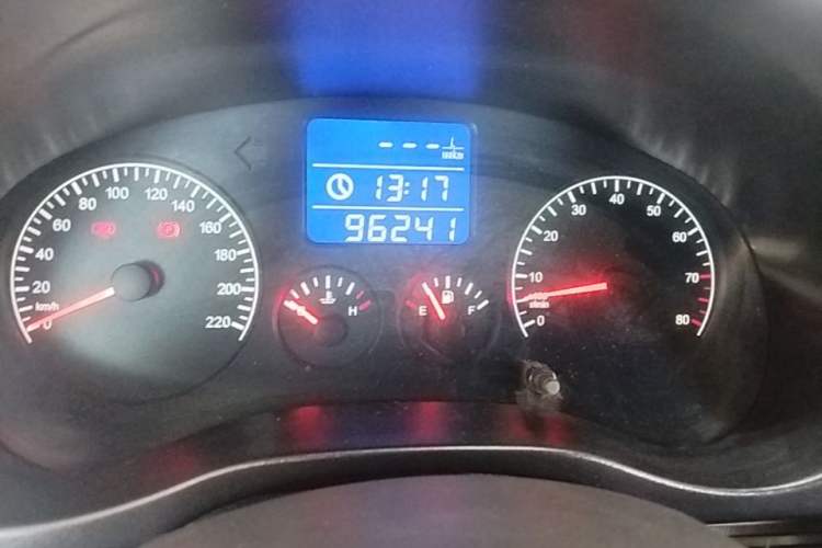Used Chery Tiggo 3 2015 1.6L Manual Zhishang Sport Edition Odometer Close Up
