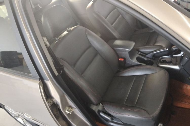 Used Chery Tiggo 3 2015 1.6L CVT ZhiShang Sport Edition Right Front Seat