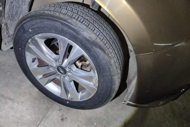Used Chery Tiggo 3 2015 1.6L CVT ZhiShang Sport Edition Right Front Wheel Hub