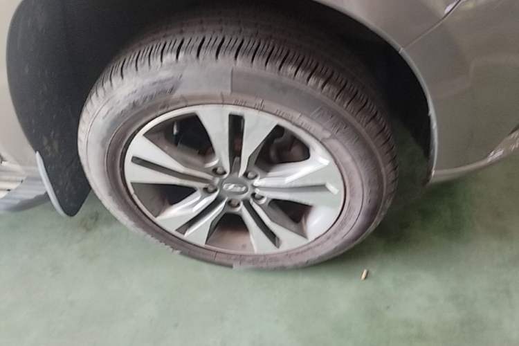 Used Chery Tiggo 3 2015 1.6L Manual Zhishang Sport Edition Right Front Wheel Hub