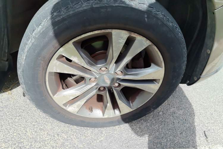 Used Chery Tiggo 3 2015 1.6L Manual Fashion Sport Edition Right Front Wheel Hub