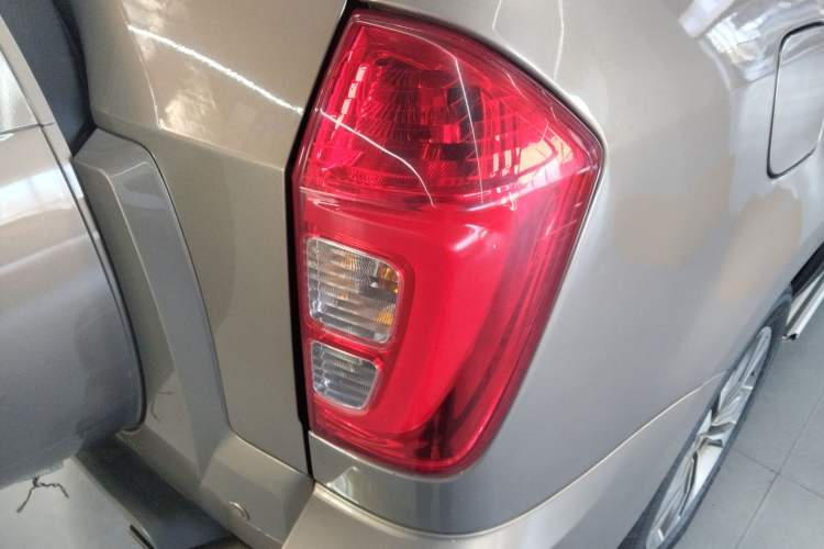 Used Chery Tiggo 3 2015 1.6L CVT ZhiShang Sport Edition Right Rear Taillight