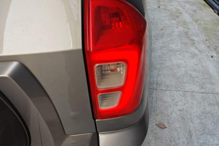 Used Chery Tiggo 3 2015 1.6L Manual Fashion Sport Edition Right Rear Taillight