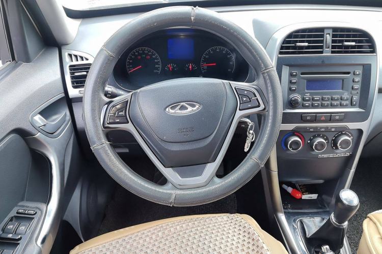 Used Chery Tiggo 3 2015 1.6L Manual Fashion Sport Edition Steering Wheel