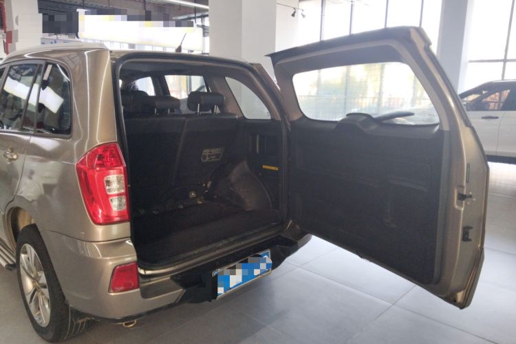 Used Chery Tiggo 3 2015 1.6L CVT ZhiShang Sport Edition Trunk