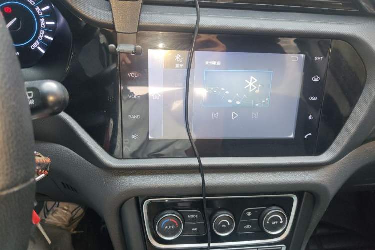Used Chery Tiggo 3 2016 1.6L Manual ZhiShang Edition Audio And AC Panel