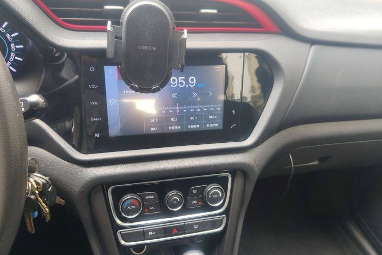 Used Chery Tiggo 3 2016 1.6L CVT ZhiShang Edition Audio And AC Panel