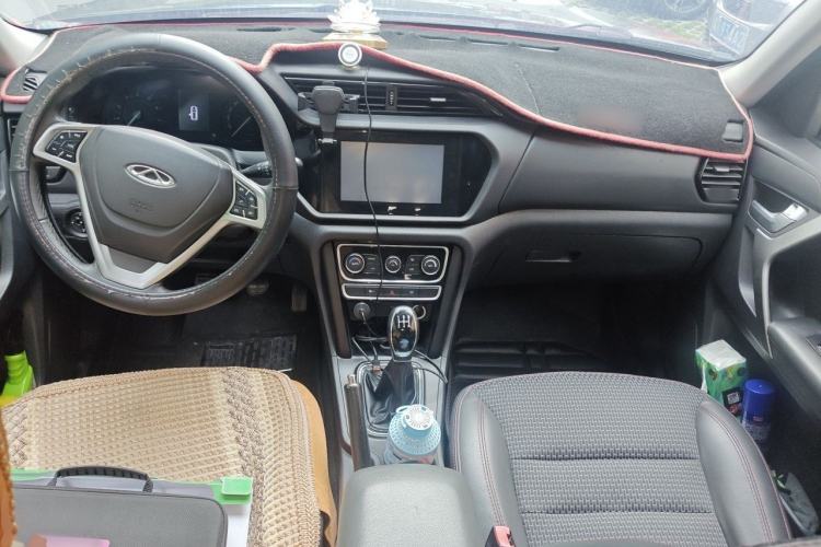 Used Chery Tiggo 3 2016 1.6L Manual ZhiShang Edition Center Console