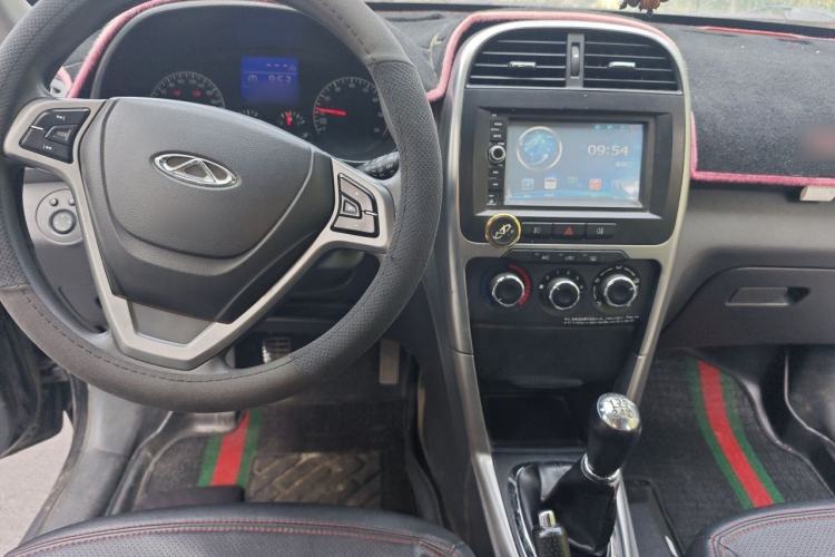 Used Chery Tiggo 3 2016 1.6L Manual Fashion Edition Center Console