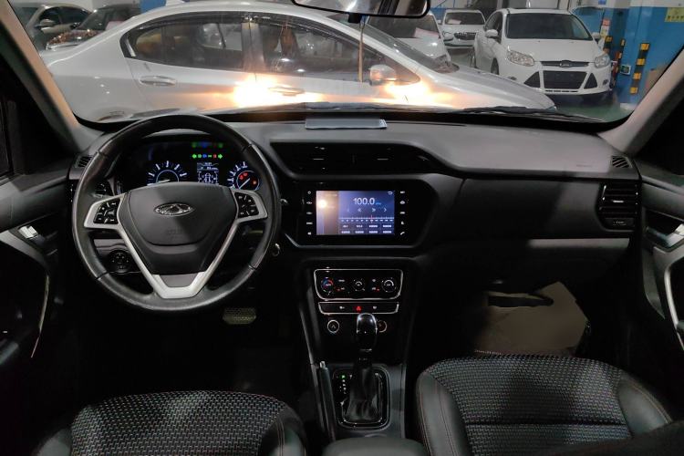 Used Chery Tiggo 3 2016 1.6L CVT ZhiShang Edition Center Console
