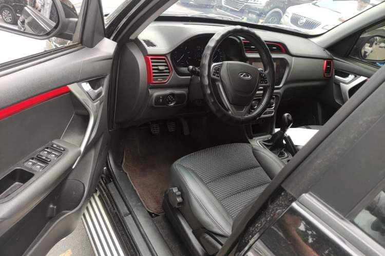 Used Chery Tiggo 3 2016 1.6L Manual ZhiShang Edition Driver Seat