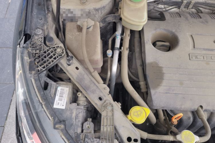 Used Chery Tiggo 3 2016 1.6L Manual ZhiShang Edition Engine Bay Right