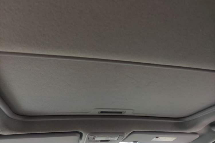 Used Chery Tiggo 3 2016 1.6L Manual ZhiShang Edition Headliner
