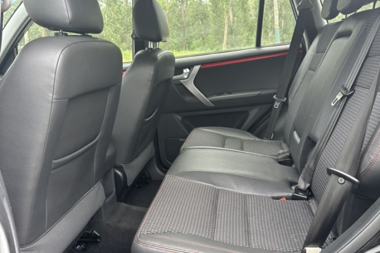 Used Chery Tiggo 3 2016 1.6L CVT ZhiShang Edition Interior 4