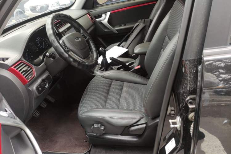 Used Chery Tiggo 3 2016 1.6L Manual ZhiShang Edition Left Front Seat
