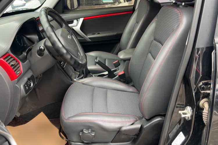Used Chery Tiggo 3 2016 1.6L Manual ZhiShang Edition Left Front Seat