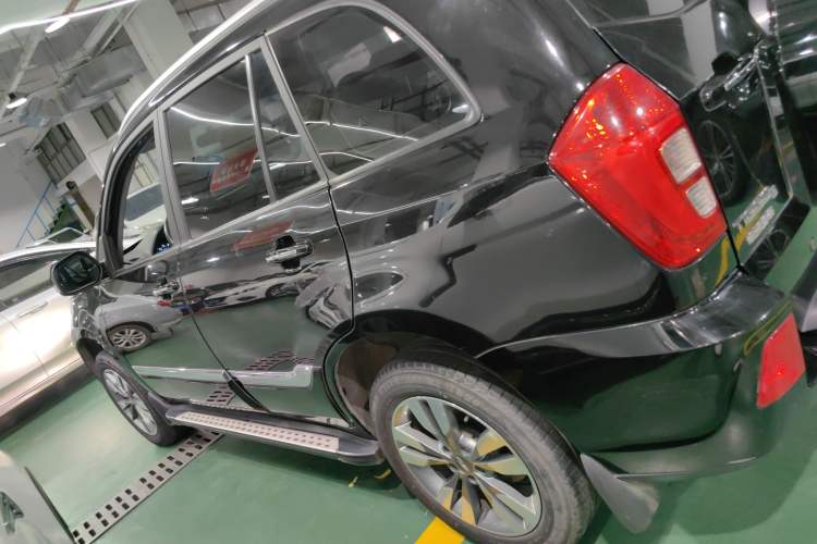 Used Chery Tiggo 3 2016 1.6L CVT ZhiShang Edition Left Side