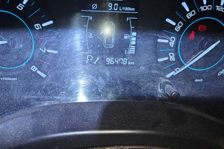 Used Chery Tiggo 3 2016 1.6L CVT Fashion Edition Odometer Close Up