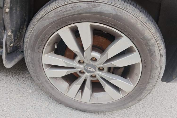 Used Chery Tiggo 3 2016 1.6L Manual ZhiShang Edition Right Front Wheel Hub