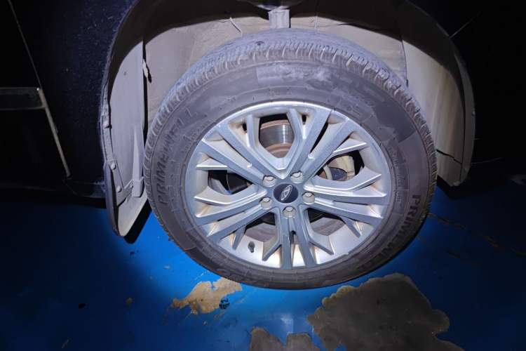 Used Chery Tiggo 3 2016 1.6L CVT Fashion Edition Right Front Wheel Hub