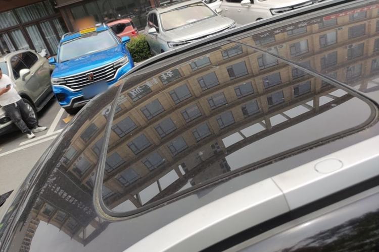 Used Chery Tiggo 3 2016 1.6L Manual ZhiShang Edition Roof