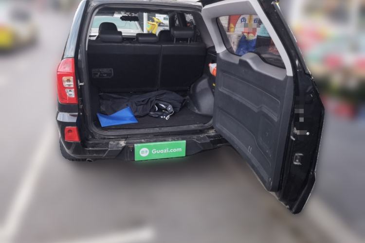 Used Chery Tiggo 3 2016 1.6L Manual ZhiShang Edition Trunk