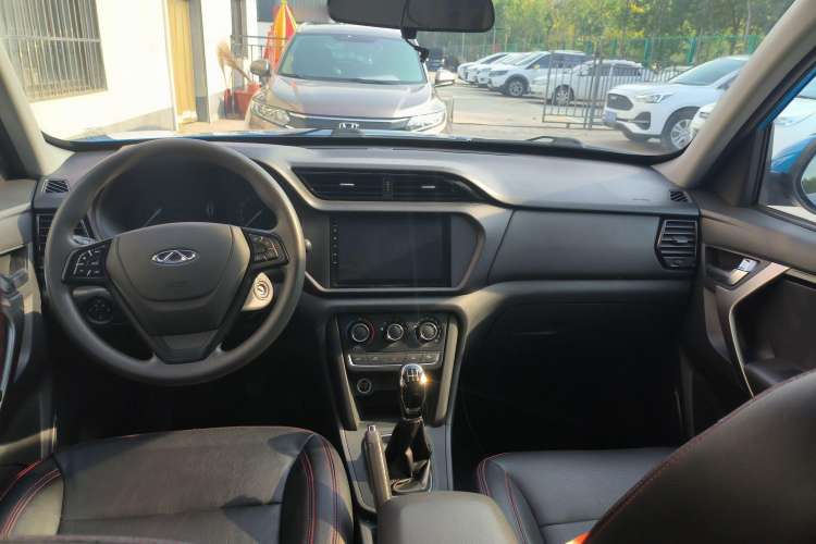 Used Chery Tiggo 3 2016 1.6L Manual Fashion Edition Interior 3