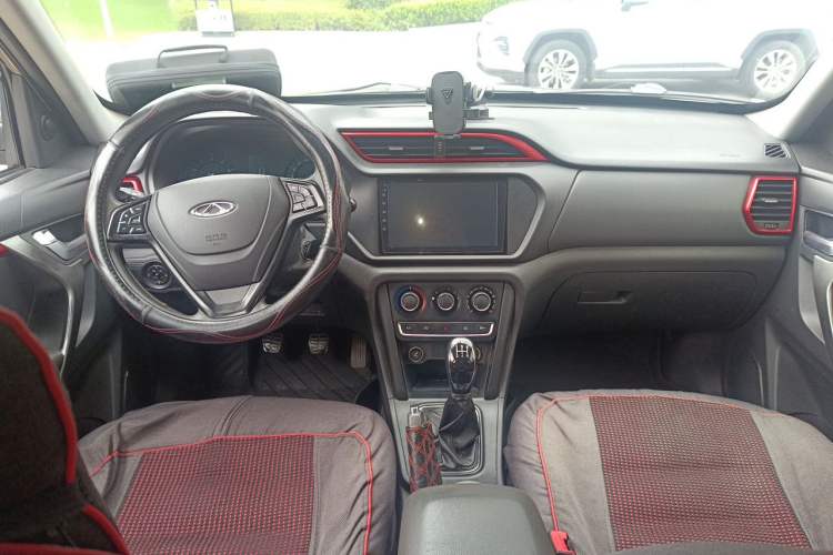 Used Chery Tiggo 3 2016 1.6L Manual Fashion Edition Center Console