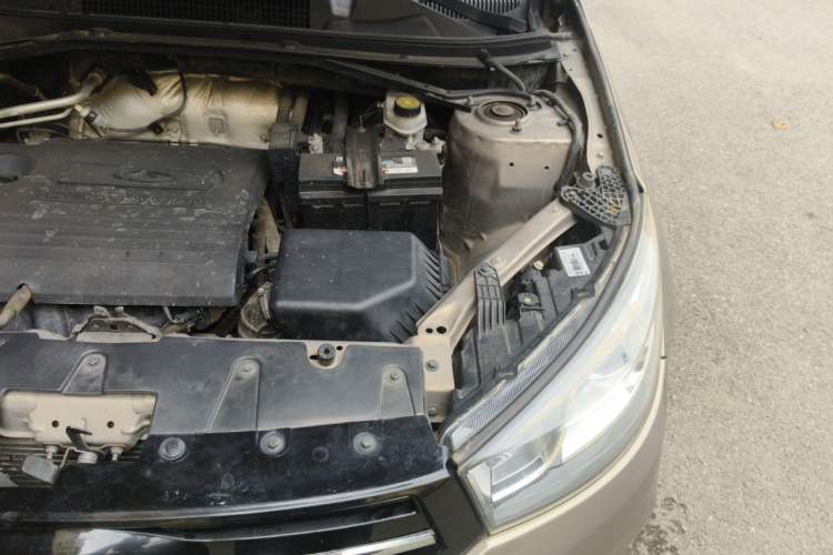Used Chery Tiggo 3 2016 1.6L Manual ZhiShang Edition Engine Bay Left