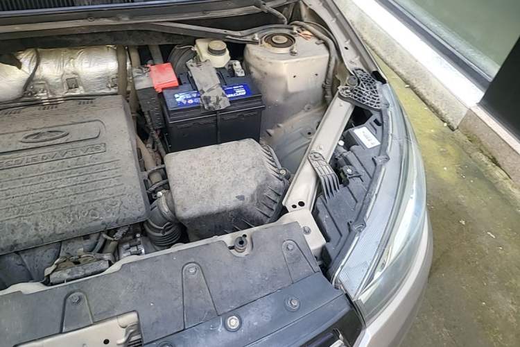 Used Chery Tiggo 3 2016 1.6L Manual ZhiShang Edition Engine Bay Left