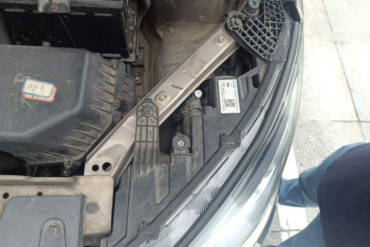 Used Chery Tiggo 3 2016 1.6L Manual Fashion Edition Engine Bay Left
