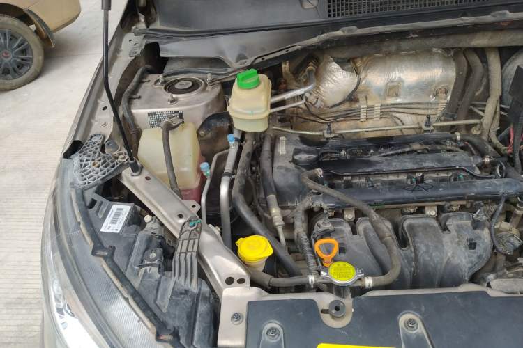 Used Chery Tiggo 3 2016 1.6L Manual Fashion Edition Engine Bay Right