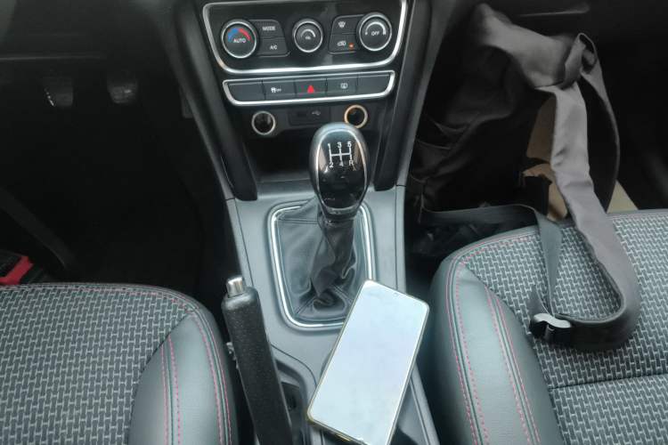 Used Chery Tiggo 3 2016 1.6L Manual ZhiShang Edition Gear Lever