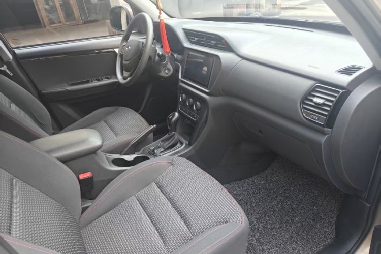 Used Chery Tiggo 3 2016 1.6L CVT Fashion Edition Interior 4