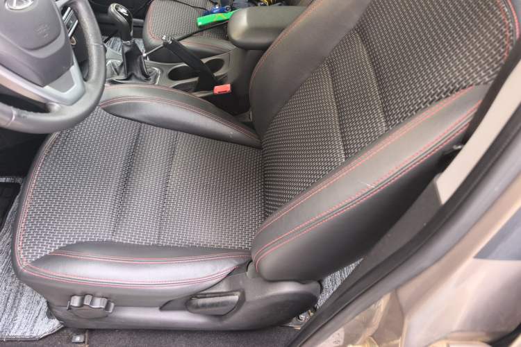 Used Chery Tiggo 3 2016 1.6L Manual ZhiShang Edition Left Front Seat