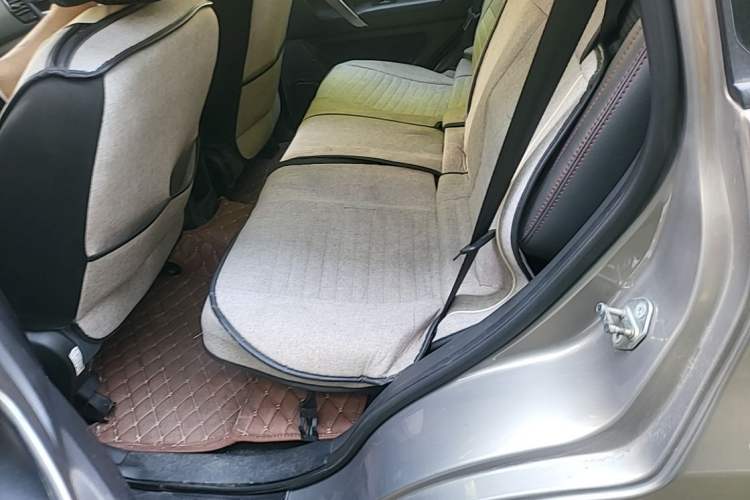 Used Chery Tiggo 3 2016 1.6L Manual ZhiShang Edition Left Rear Seat