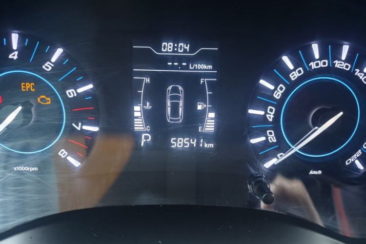 Used Chery Tiggo 3 2016 1.6L CVT Fashion Edition Odometer Close Up