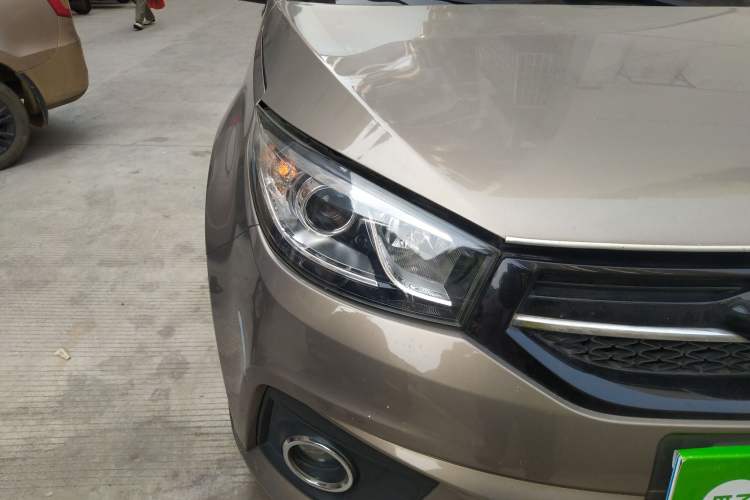 Used Chery Tiggo 3 2016 1.6L Manual Fashion Edition Right Front Headlight