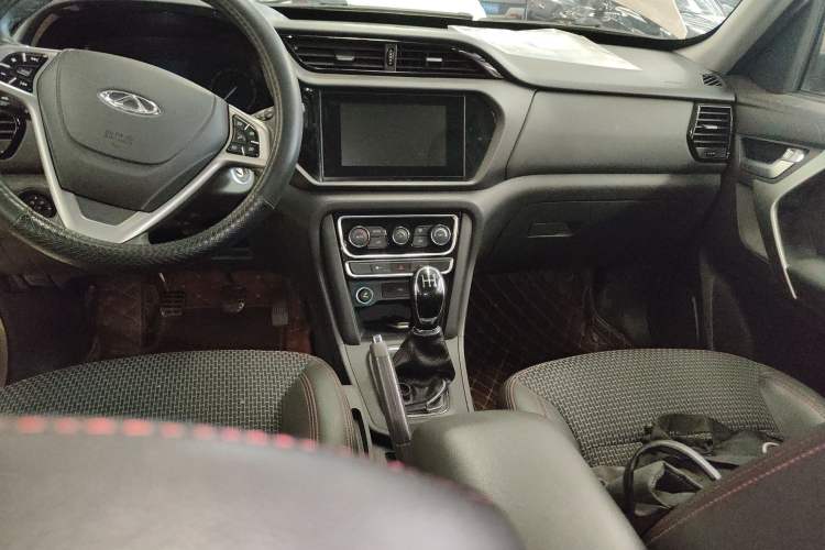 Used Chery Tiggo 3 2016 1.6L Manual ZhiShang Edition Audio And AC Panel
