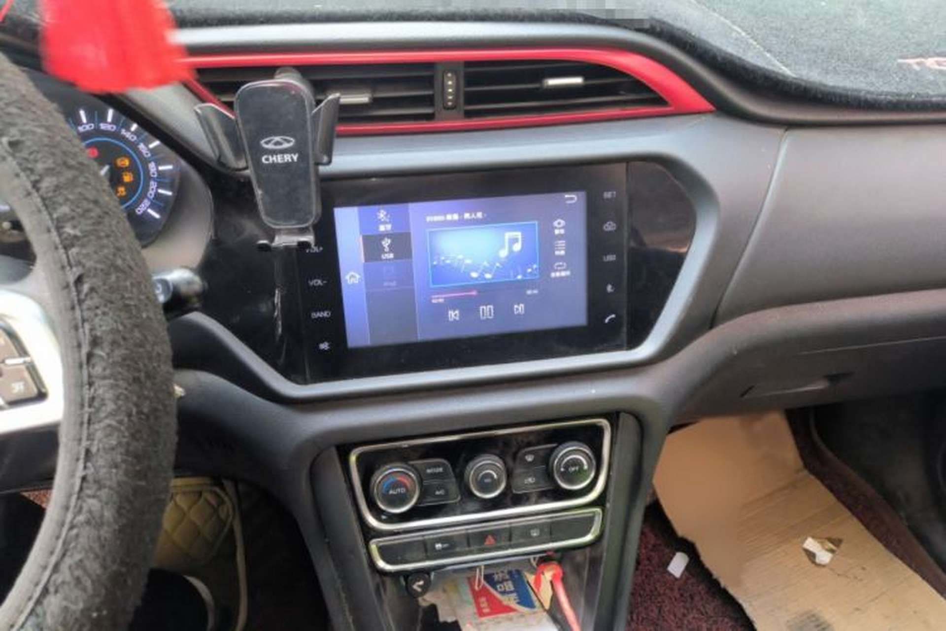 Used Chery Tiggo 3 2016 1.6L CVT ZhiShang Edition Audio And AC Panel