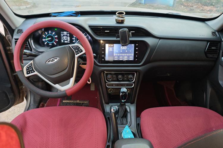Used Chery Tiggo 3 2016 1.6L CVT ZhiShang Edition Center Console
