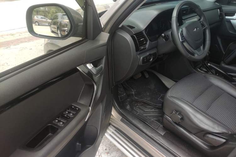 Used Chery Tiggo 3 2016 1.6L CVT ZhiShang Edition Driver Seat