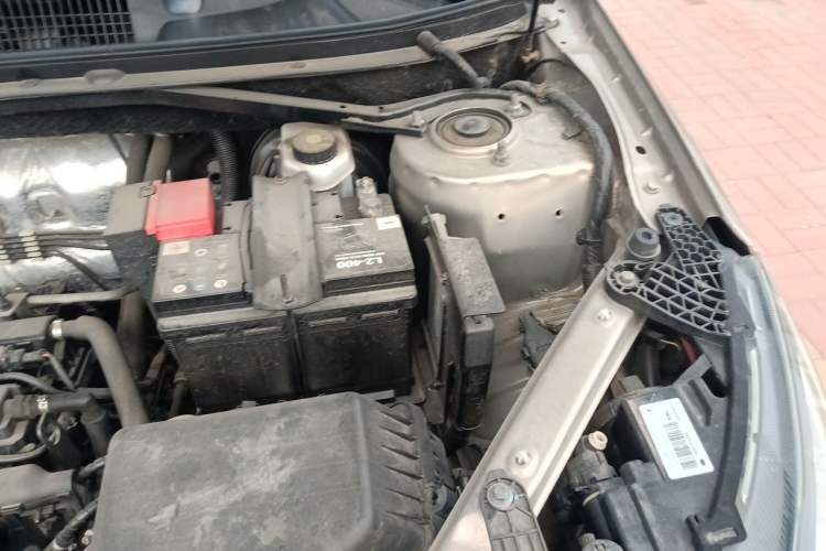 Used Chery Tiggo 3 2016 1.6L CVT ZhiShang Edition Engine Bay Left